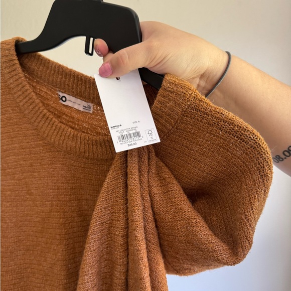 NWT SO Orange Crew Neck Sweater Women’s XL - Picture 3 of 4